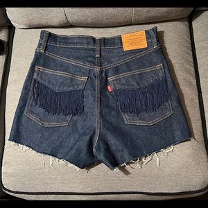 Levi Strauss Ribcage Short| NWOT|Country| Denim | Tassel Fringe Pockets | Rodeo